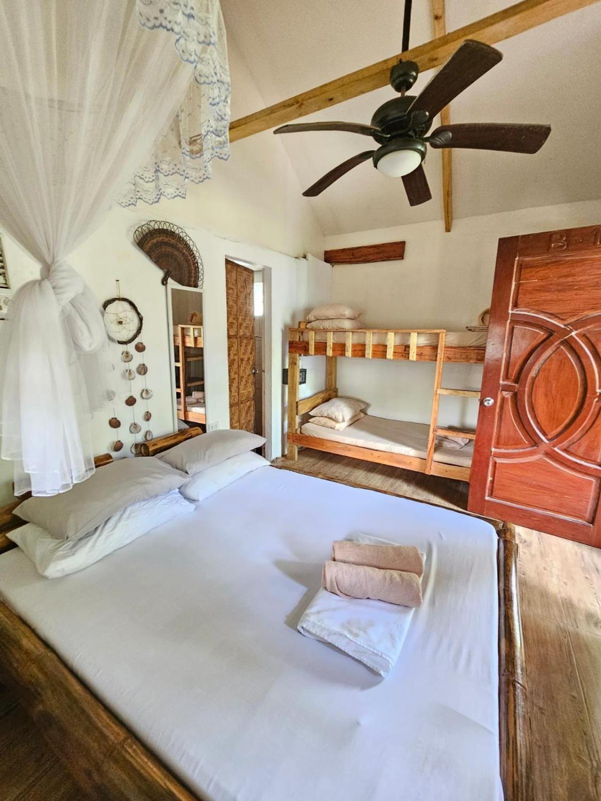 Big Bamboo Beach Resort Sipalay Exterior foto